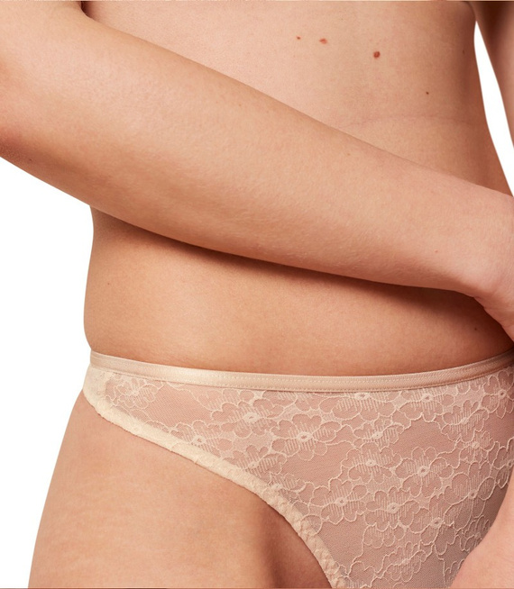 Triumph majtki damskie Bright Spotlight High Leg string