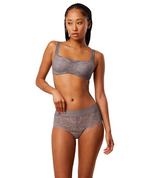 Triumph szorty damskie Body Make-Up Illusion Lace Shorty