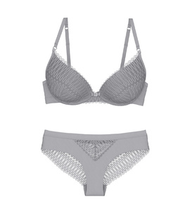 Biustonosz oraz majtki Triumph Aura Spotlight