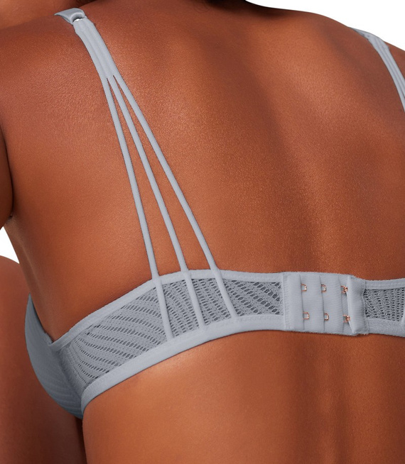 Triumph biustonosz usztywniany bez fiszbin Harmony Spotlight P EX