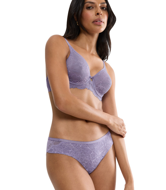 Majtki damskie Triumph Amourette Charm T Brazilian01
