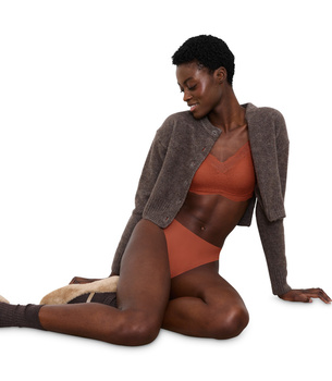 Majtki damskie Triumph Pretty Micro String