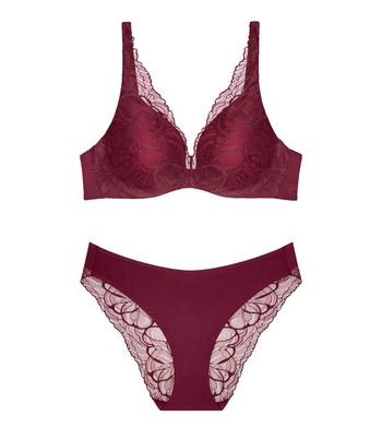 Triumph komplet bielizny Body Make-Up Illusion Lace biustonosz usztywniany i majtki